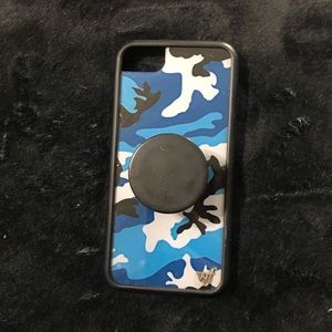 Wildflower Blue Camo iPhone 6/7/8 case + popsocket